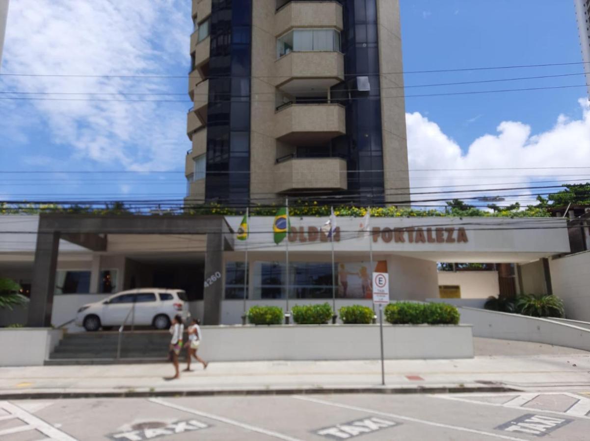Flat Golden Beira Mar 557 *