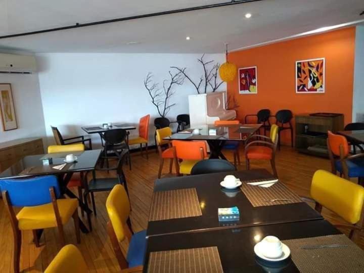 Flat Golden Beira Mar 557